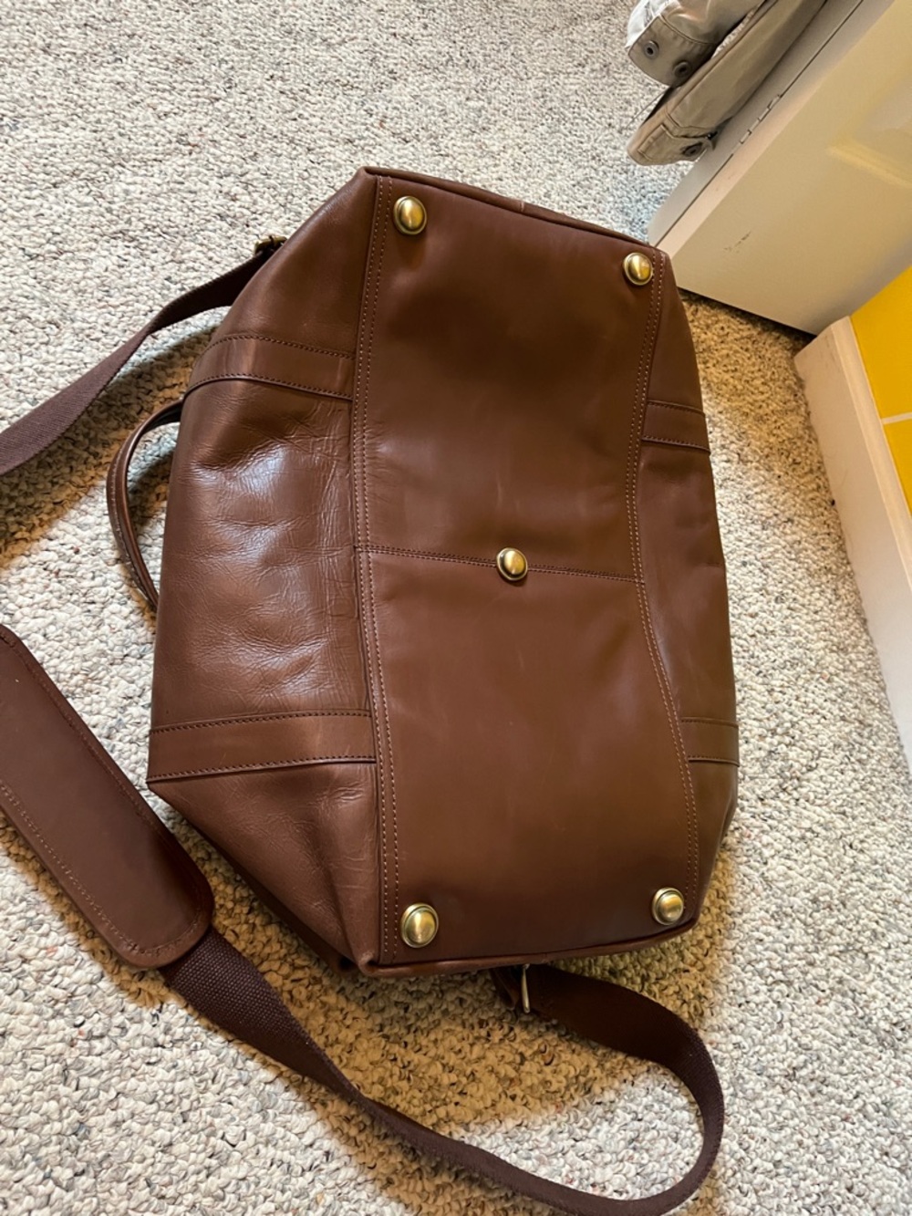 Brown Leather Travel Duffle Bag - Stylish Carryall - Picture 7 of 9